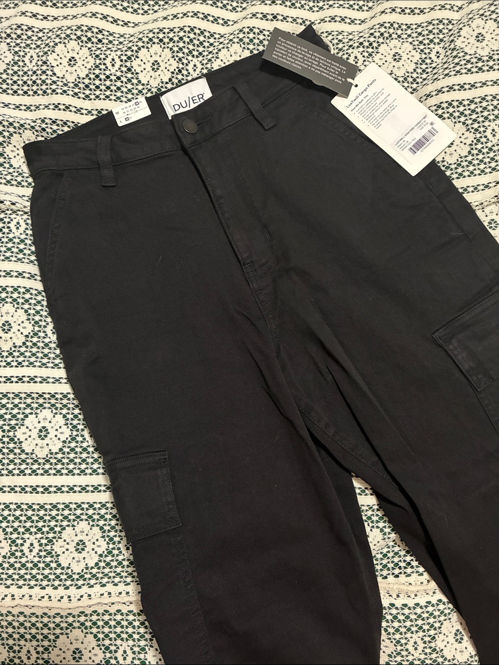 NWT Duer Du/er Women’s  LuxTwill Cargo Pants Black Cargo Straight-Leg - Picture 7 of 9